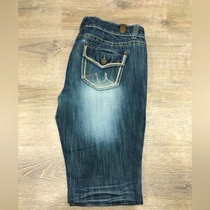 YMI. WANNABETTABUTT bootcut Jean. Mid rise. Size 15.